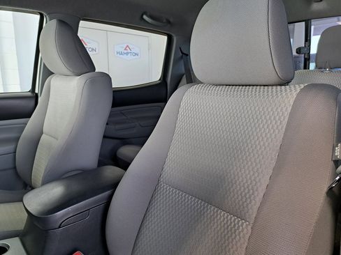 Used 2012 Toyota Tacoma PreRunner w/ SR5 Pkg image 24