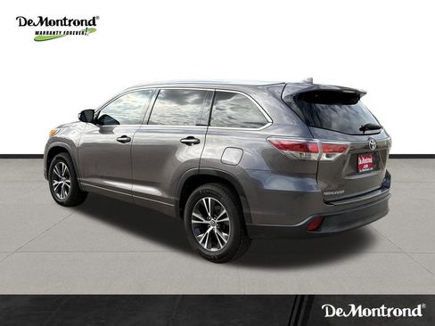 Used 2016 Toyota Highlander XLE FWD image 7