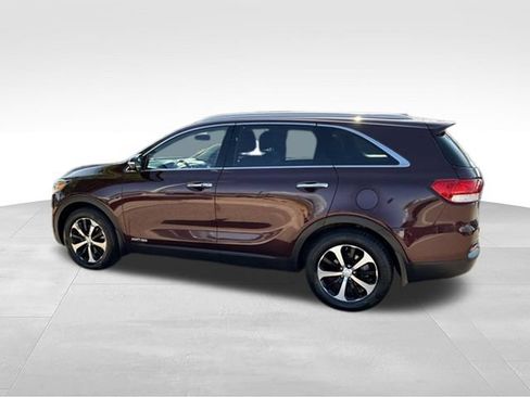 Used 2017 Kia Sorento EX w/ EX V6 Premium Package AWD/4WD image 7