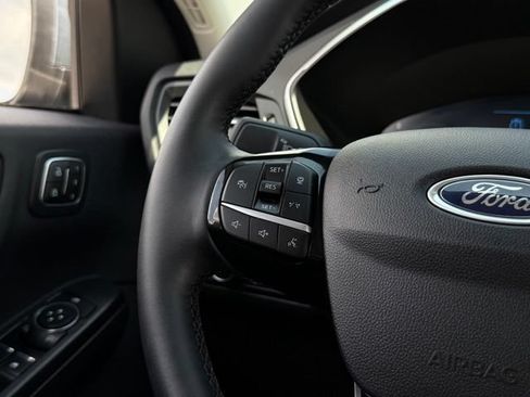 Certified 2024 Ford Escape Platinum w/ Premium Technology Package AWD/4WD image 8