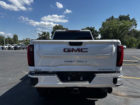 Used 2024 GMC Sierra 2500 Denali w/ Max Trailering Package AWD/4WD image 8