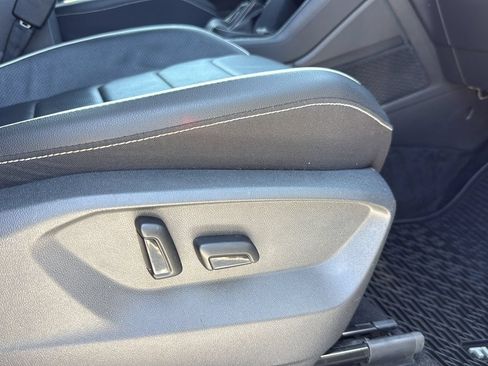 Used 2024 Volkswagen Tiguan SEL R-Line AWD/4WD image 24
