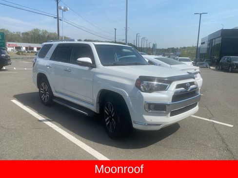 Used 2018 Toyota 4Runner Limited image 10