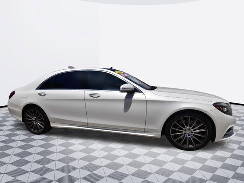 Used 2017 Mercedes-Benz S 550 Sedan image 3