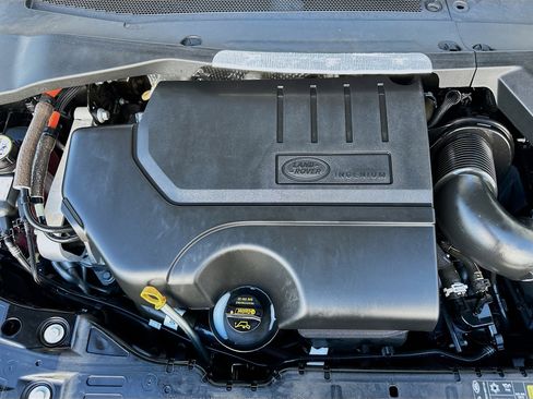 Used 2025 Land Rover Range Rover Evoque S image 33