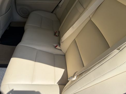 Used 2013 Lexus ES 350 w/ Premium Pkg FWD image 37