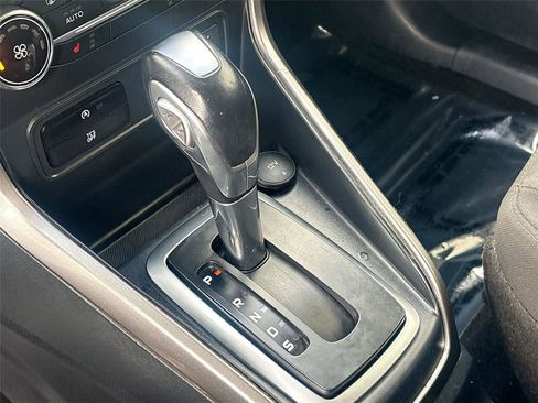 Used 2020 Ford EcoSport SE w/ SE Convenience Package image 18