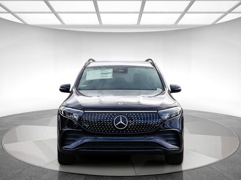 Used 2024 Mercedes-Benz EQB 300 4MATIC image 6