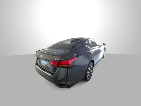 Used 2019 Nissan Altima 2.5 SV FWD image 8