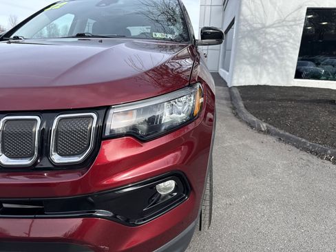 Used 2022 Jeep Compass Limited w/ Sun and Sound Group image 10