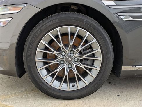 Used 2023 Genesis G80 2.5T image 31