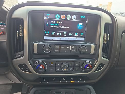 Used 2018 GMC Sierra 1500 SLT w/ SLT Premium Package AWD/4WD image 16