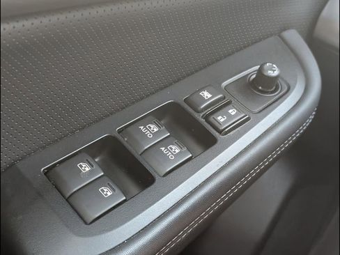 Used 2017 Subaru Legacy 2.5i Limited image 11