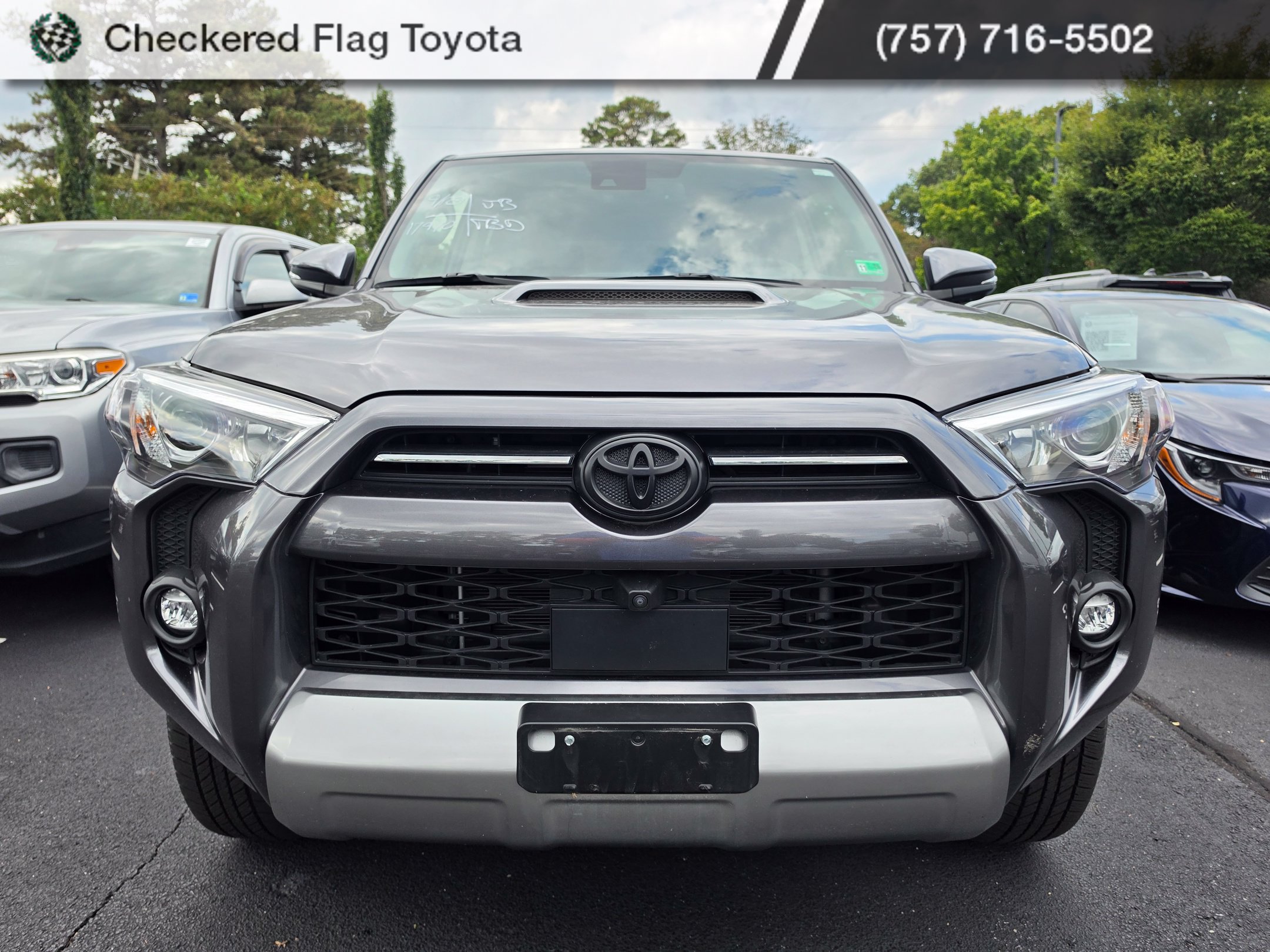 Used 2023 Toyota 4Runner TRD Off-Road Premium w/ Off Road Premium Plus Package AWD/4WD image 2