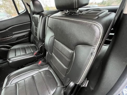 Used 2023 GMC Acadia Denali w/ Denali Ultimate Package image 23