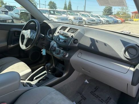 Used 2010 Toyota RAV4 4WD w/ Base L4 Extra Value Pkg image 27
