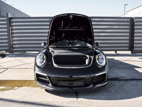 Used 2019 Porsche 911 Targa 4 GTS image 15