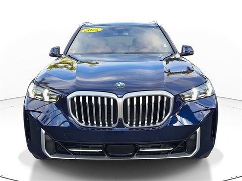 Used 2025 BMW X5 sDrive40i w/ Premium Package image 2