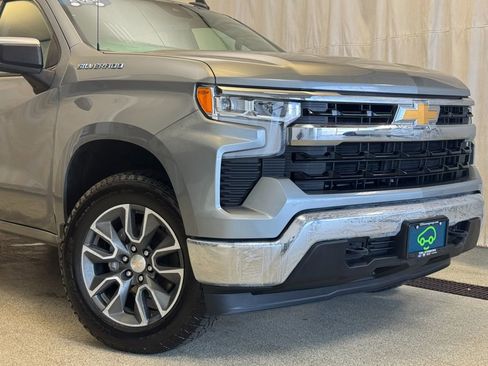 Certified 2024 Chevrolet Silverado 1500 LT image 2