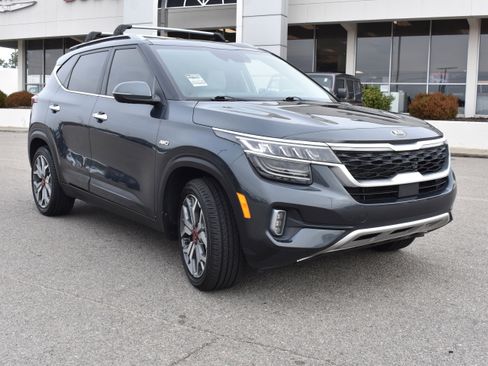 Used 2021 Kia Seltos SX image 3