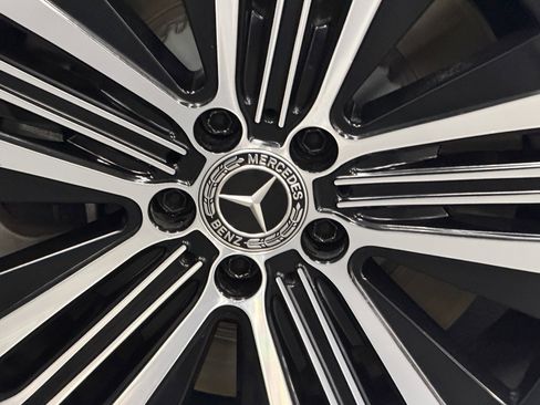 Used 2023 Mercedes-Benz EQS 450+ Sedan image 18