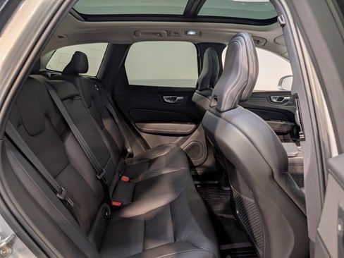 Used 2023 Volvo XC60 B5 Plus w/ Climate Package image 31