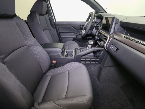 New 2026 Toyota Tacoma SR5 image 13