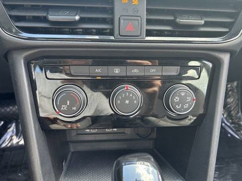 Certified 2023 Volkswagen Taos S FWD image 15