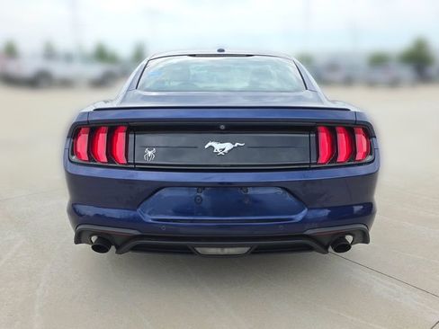 Used 2018 Ford Mustang Coupe w/ Equipment Group 101A RWD image 4
