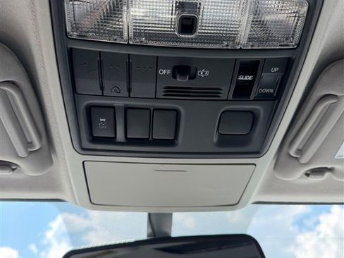 Used 2011 Toyota 4Runner SR5 w/ Convenience Pkg RWD image 24