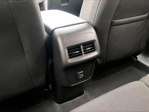 Used 2022 Chevrolet Equinox LT image 34