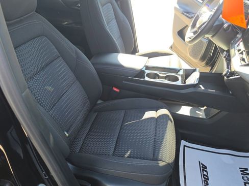 Used 2025 Chevrolet Equinox LT FWD image 20