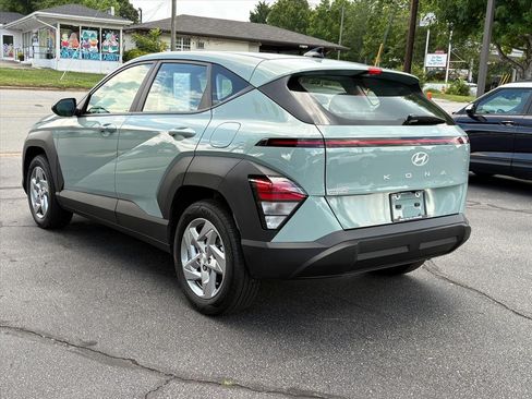Used 2026 Hyundai Kona SE FWD image 4