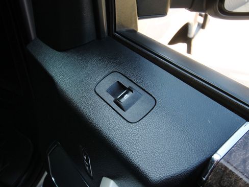 Used 2019 Ford F350 Lariat w/ Lariat Value Package image 38