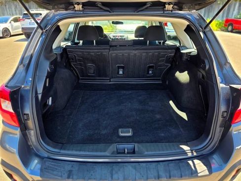 Used 2018 Subaru Outback 2.5i AWD/4WD image 46