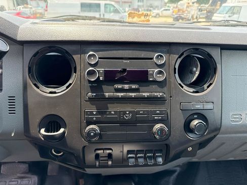 Used 2015 Ford F550 4x4 Crew Cab Super Duty image 14
