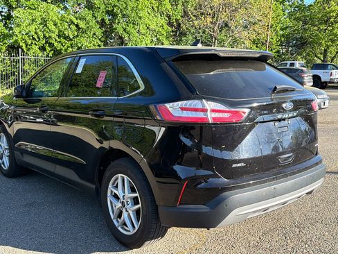 Used 2023 Ford Edge SEL image 7