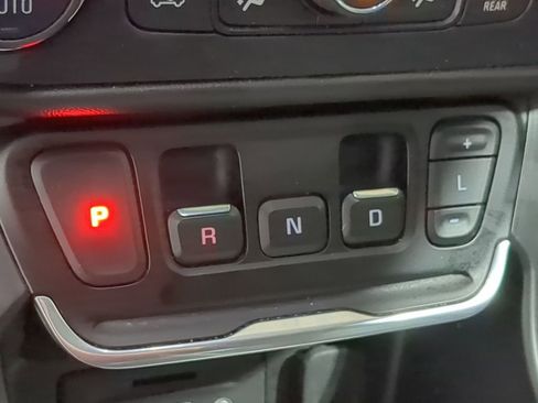 Used 2020 GMC Terrain SLT w/ Preferred Package FWD image 37