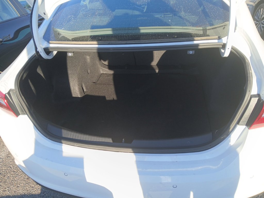 Used 2024 Chevrolet Malibu LT FWD image 6