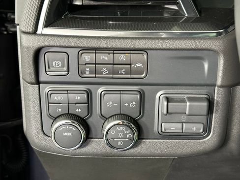 Used 2025 Chevrolet Tahoe RST w/ Comfort Package AWD/4WD image 24