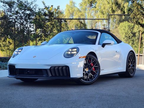 Certified 2026 Porsche 911 Carrera GTS image 1