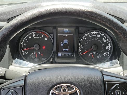 Used 2022 Toyota Tacoma SR w/ SR Convenience Package RWD image 23