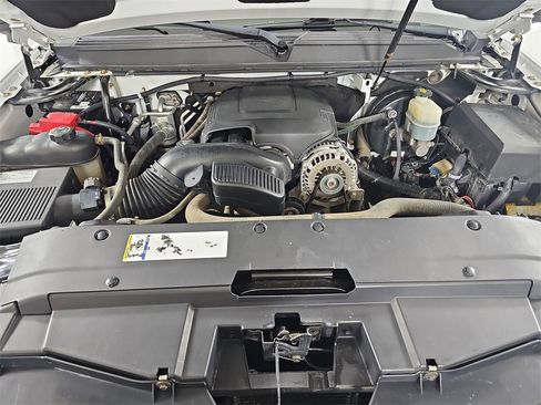 Used 2010 Chevrolet Tahoe LTZ image 35