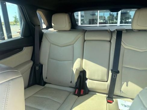 Used 2019 Cadillac XT5 Luxury FWD image 10