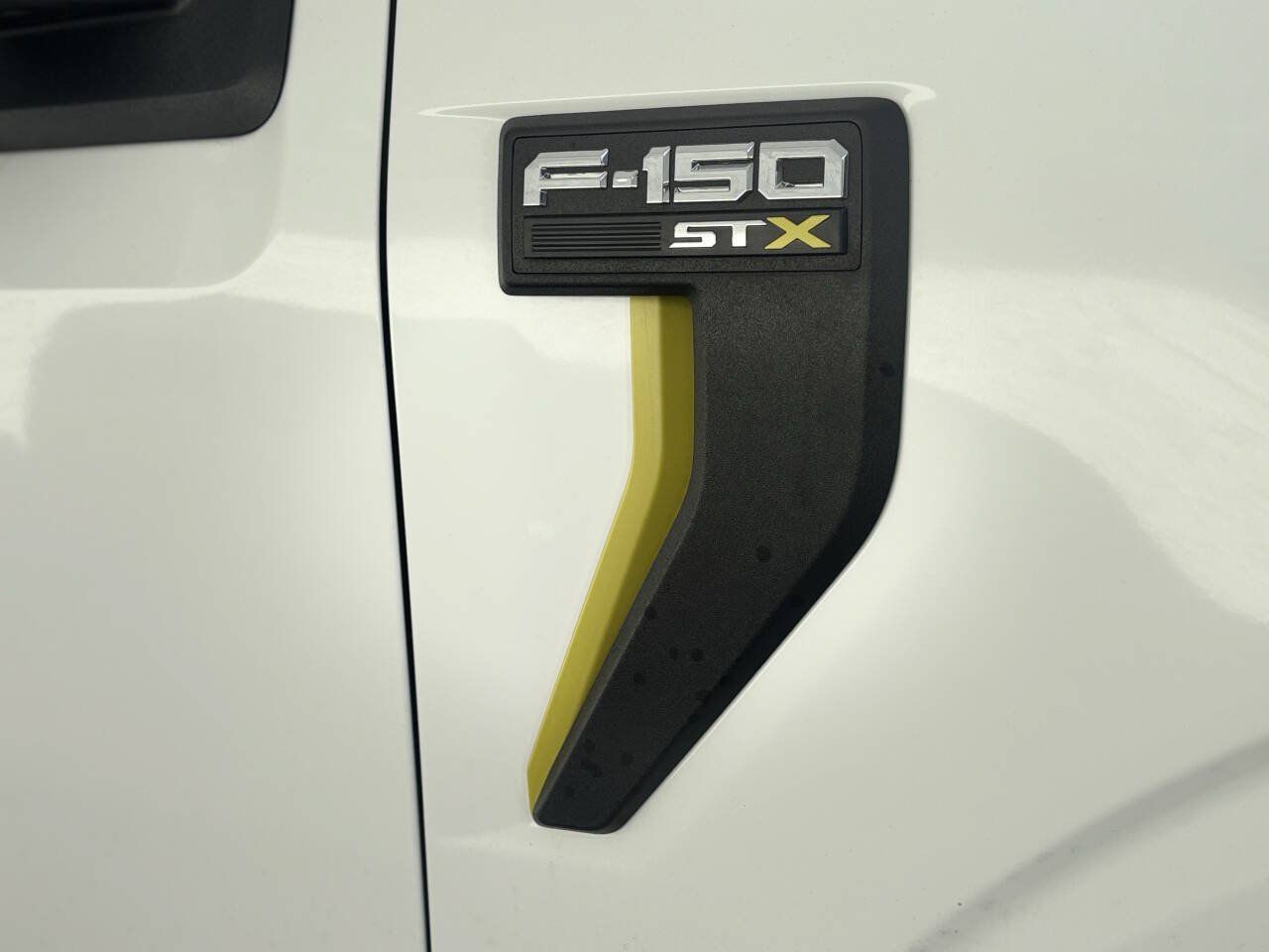 Used 2025 Ford F150 STX w/ Equipment Group 200A RWD image 4