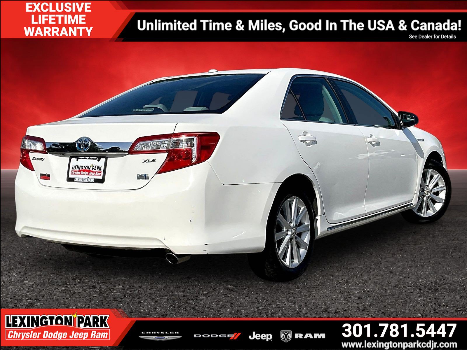 Used 2012 Toyota Camry XLE w/ Leather Pkg FWD image 5