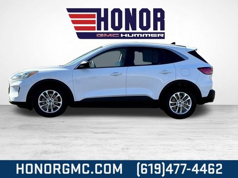 Used 2022 Ford Escape SE image 6