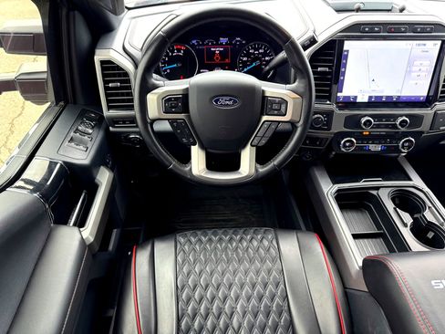 Used 2022 Ford F450 Platinum w/ FX4 Off-Road Package image 23