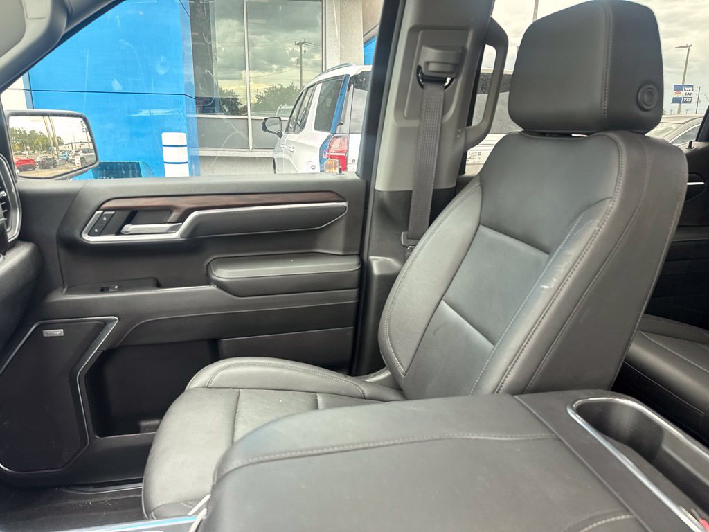 Used 2024 GMC Sierra 1500 SLT w/ SLT Premium Plus Package AWD/4WD image 13