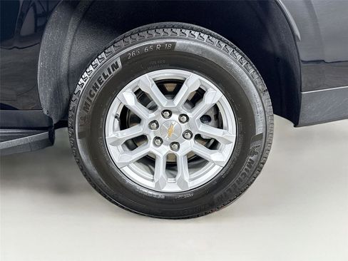 Used 2025 Chevrolet Suburban LS image 29